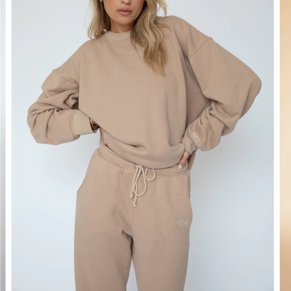 RESA Bodhi sweatpants in sand. - Picture 4 of 8